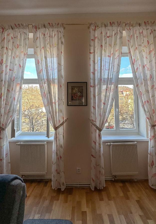 Apartment Bohemia Karlovy Vary Esterno foto